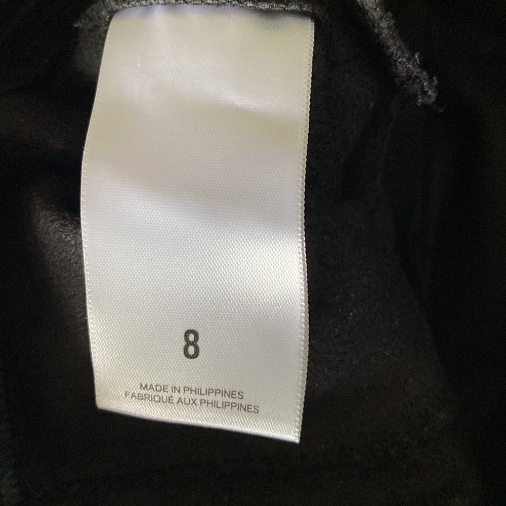 Like new faux leather mini skirt size 8 - Picture 3 of 5